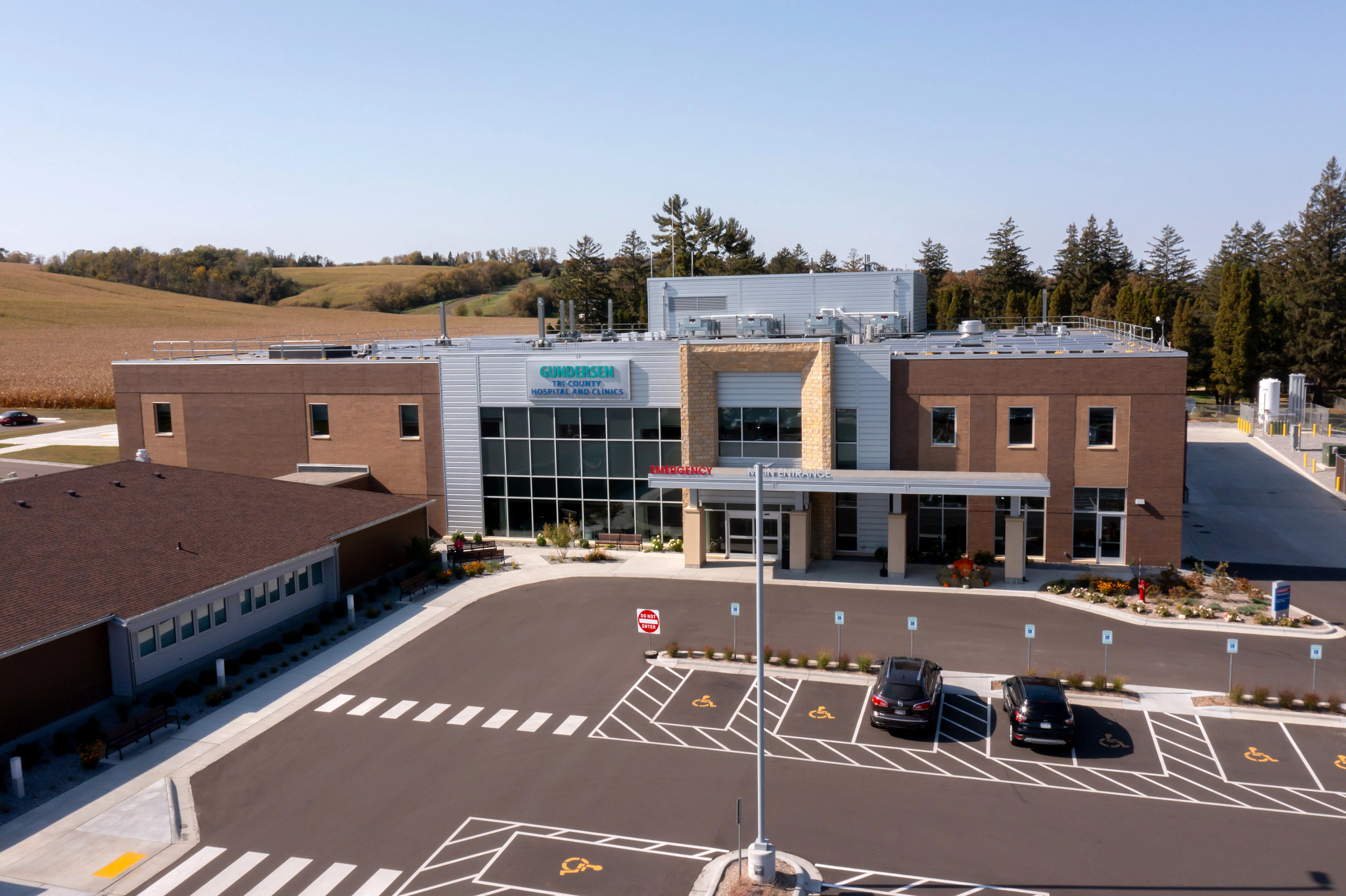 Exterior building photo of Gundersen Tri-County Hospital in Whitehall.