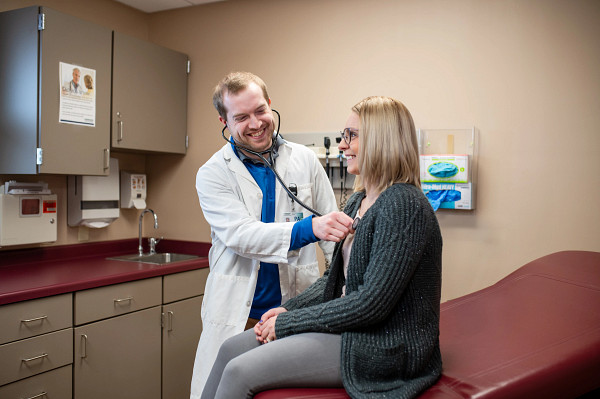 gundersen-moundview-friendship-clinic-keith-stueve-pa-204011.jpg