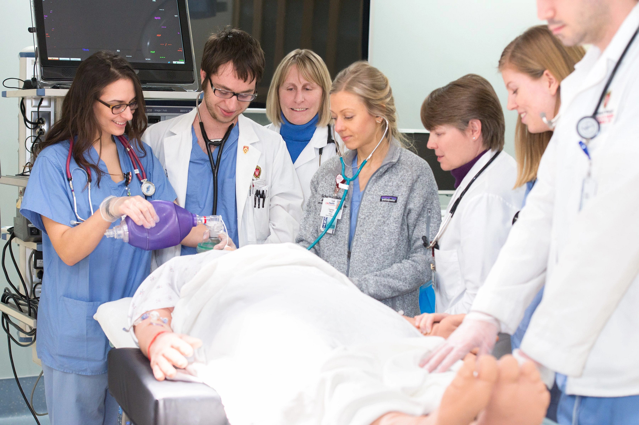 medical-students-in-training