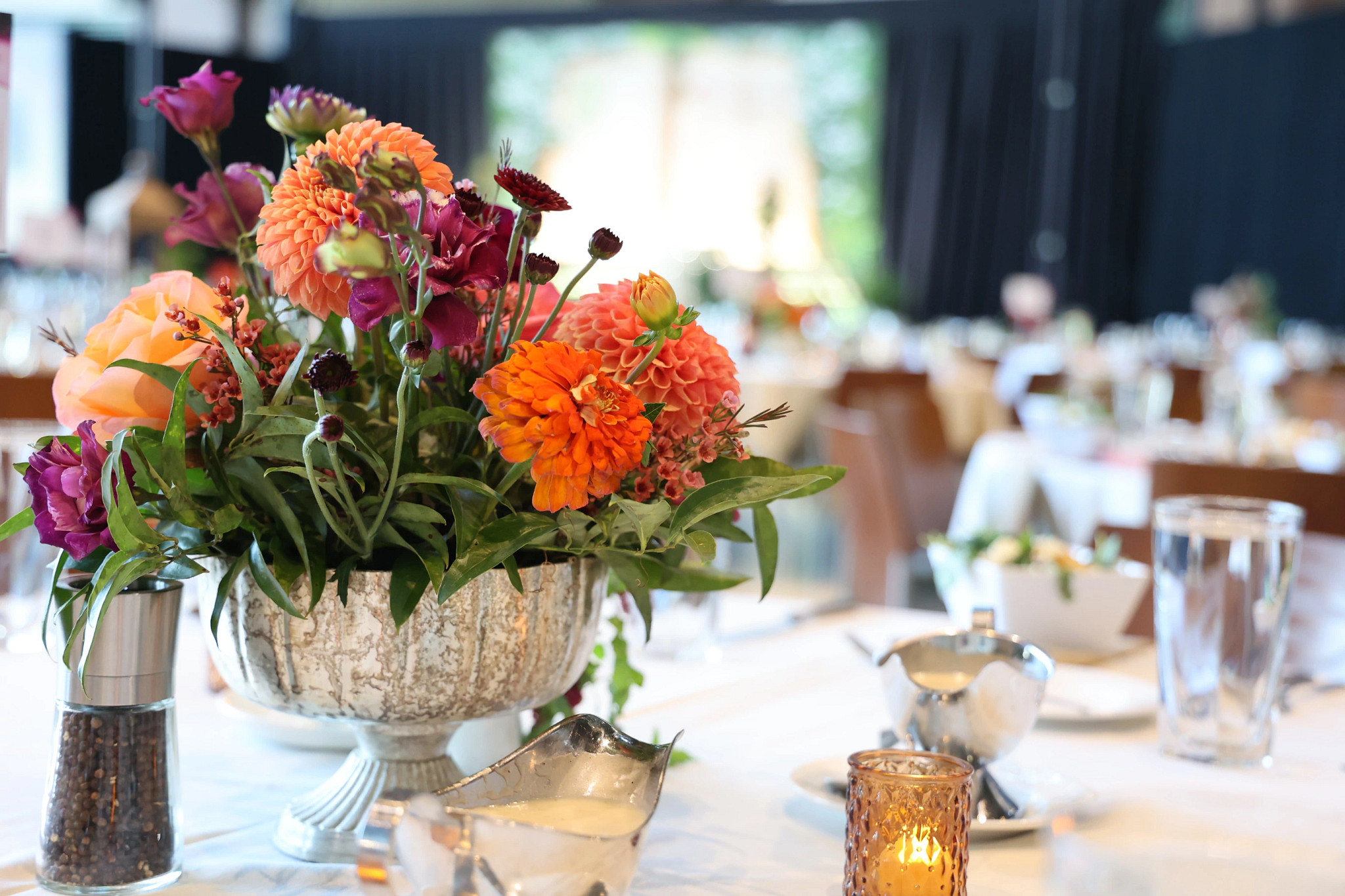 2025 Black Tie & Blue Jean Extravaganza centerpiece flowers