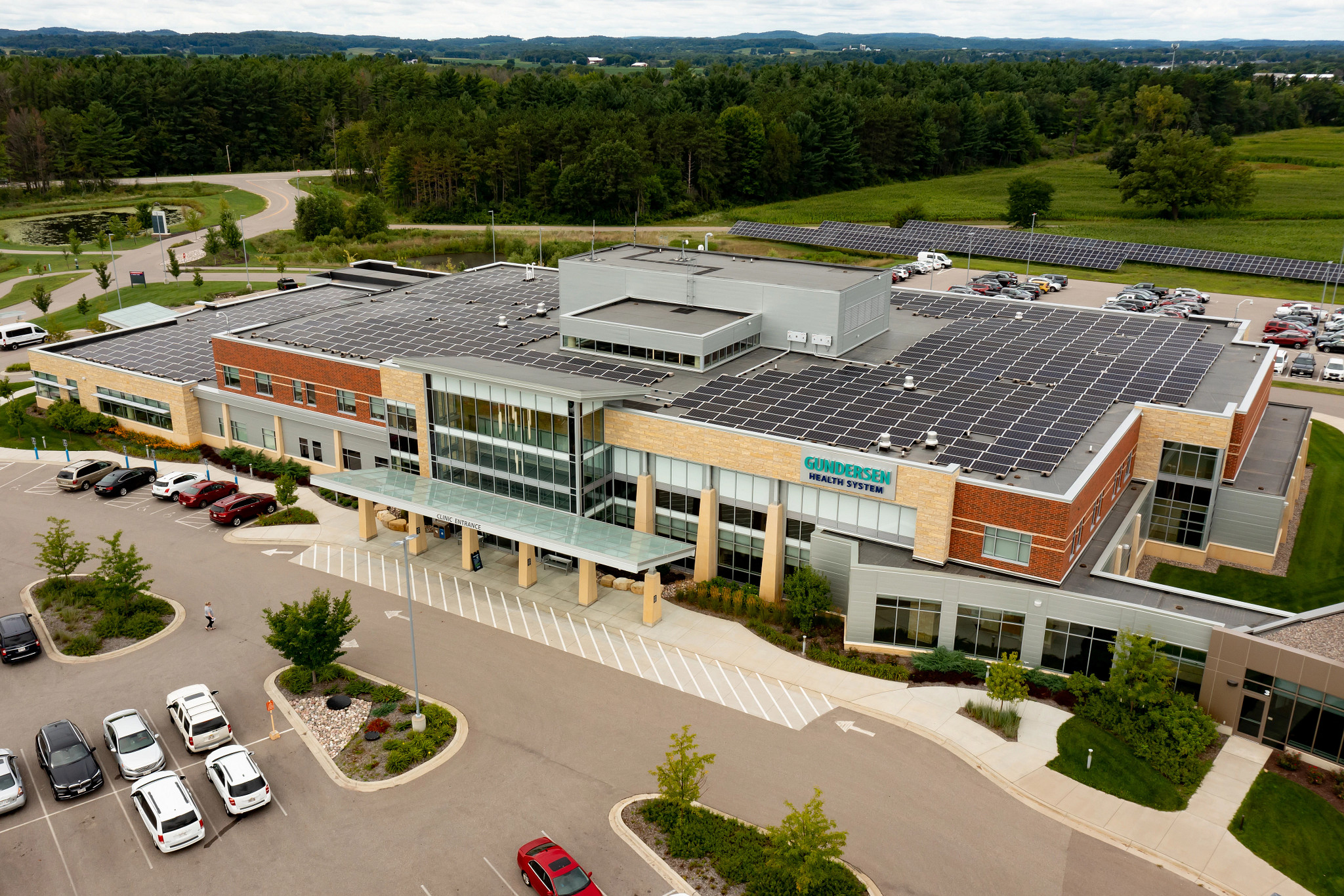 Solar panels on Gundersen Tomah Clinic.