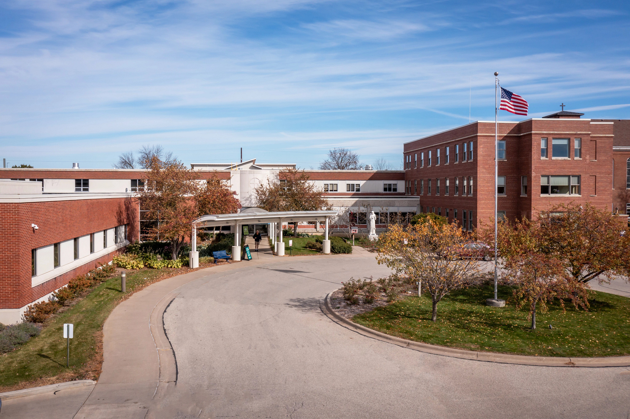 gundersen-pharmacy-st-elizabeths-wabasha-exterior.jpg
