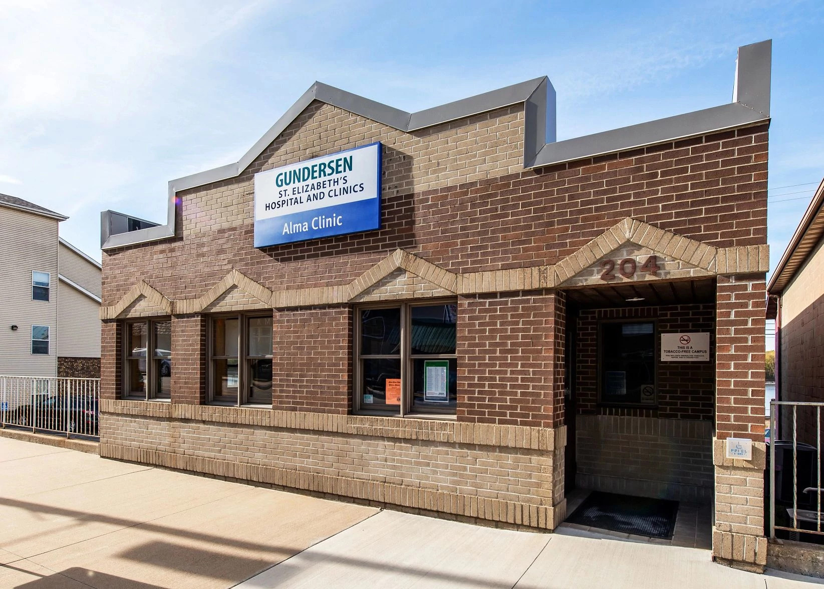 gundersen-st-elizabeths-alma-clinic.jpg