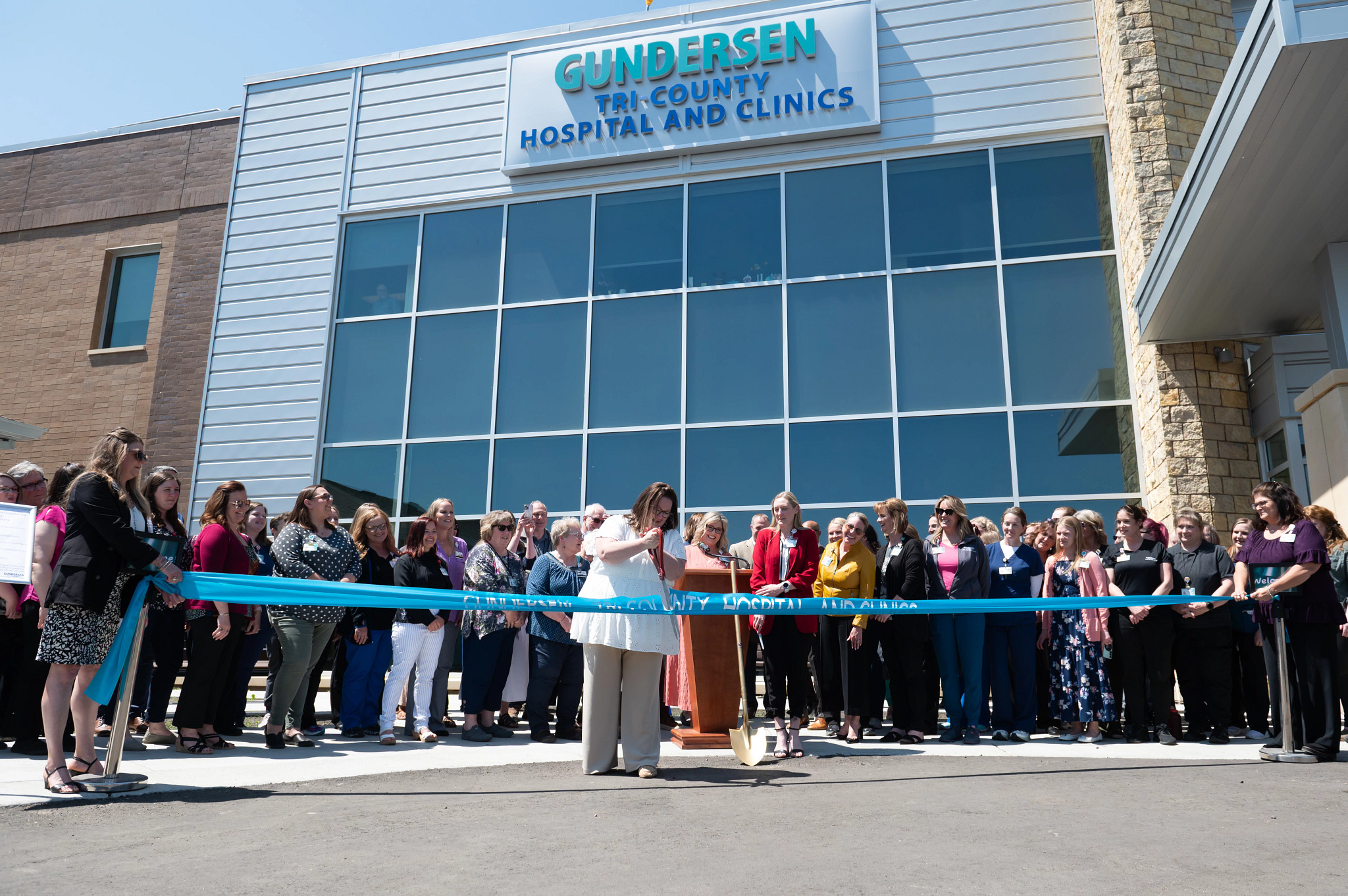 Ribbon cutting ceremony at Gundersen Tri-County Hospital and Clinics.