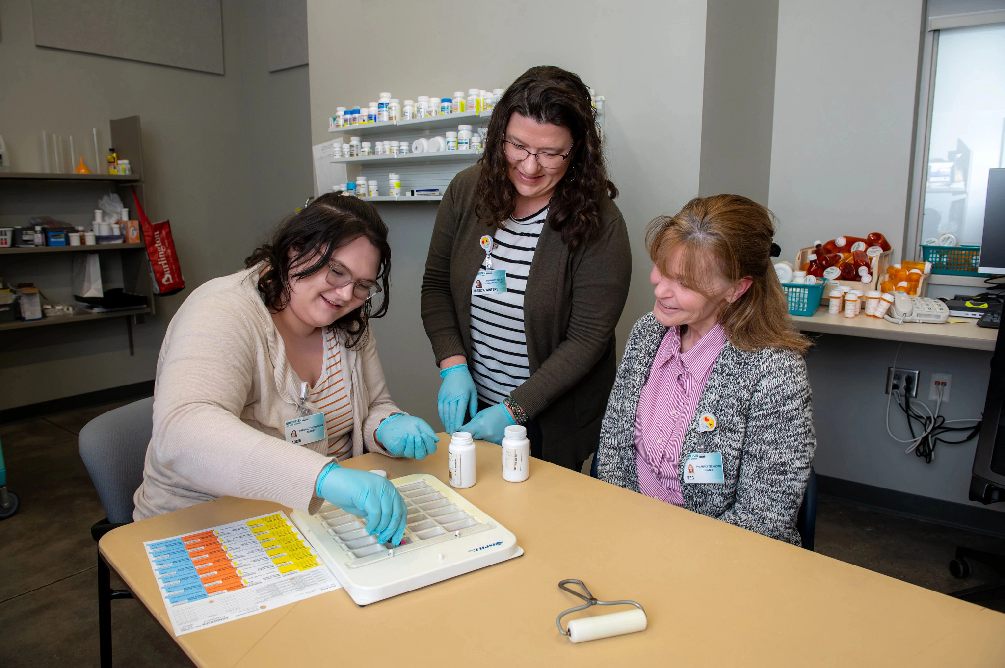 pharmacy-technicians-training-on-the-job