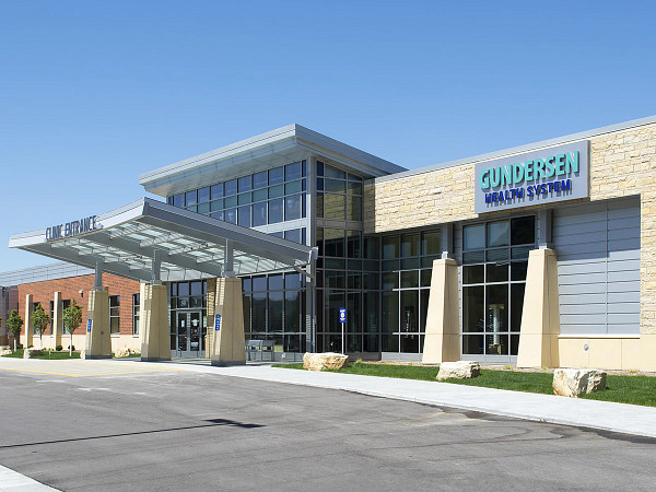 Gundersen Sports Medicine Center Winona — Orthopedics & Sports Medicine clinic in Winona, MN — photo 1