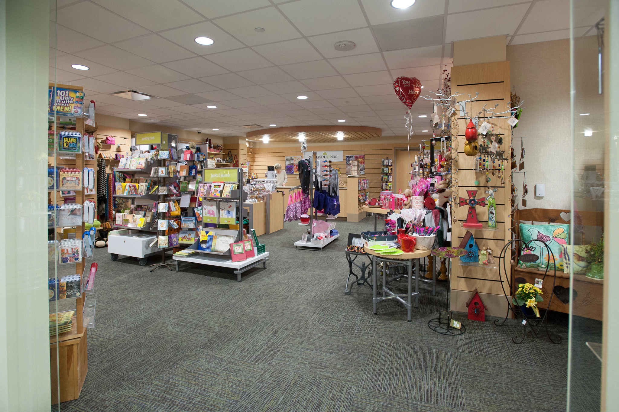 View inside Gundersen la crosse campus gift shop.