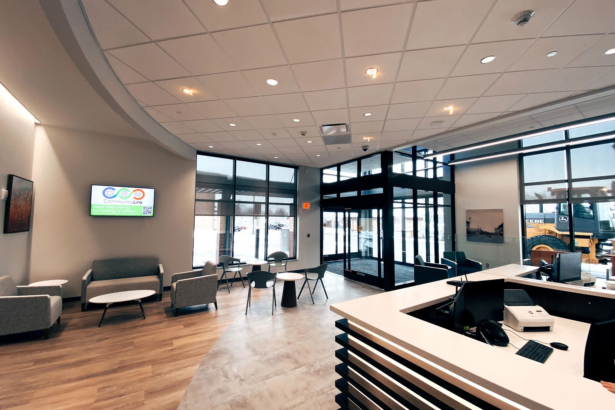 lobby-of-gundersen-elroy-clinic.jpg
