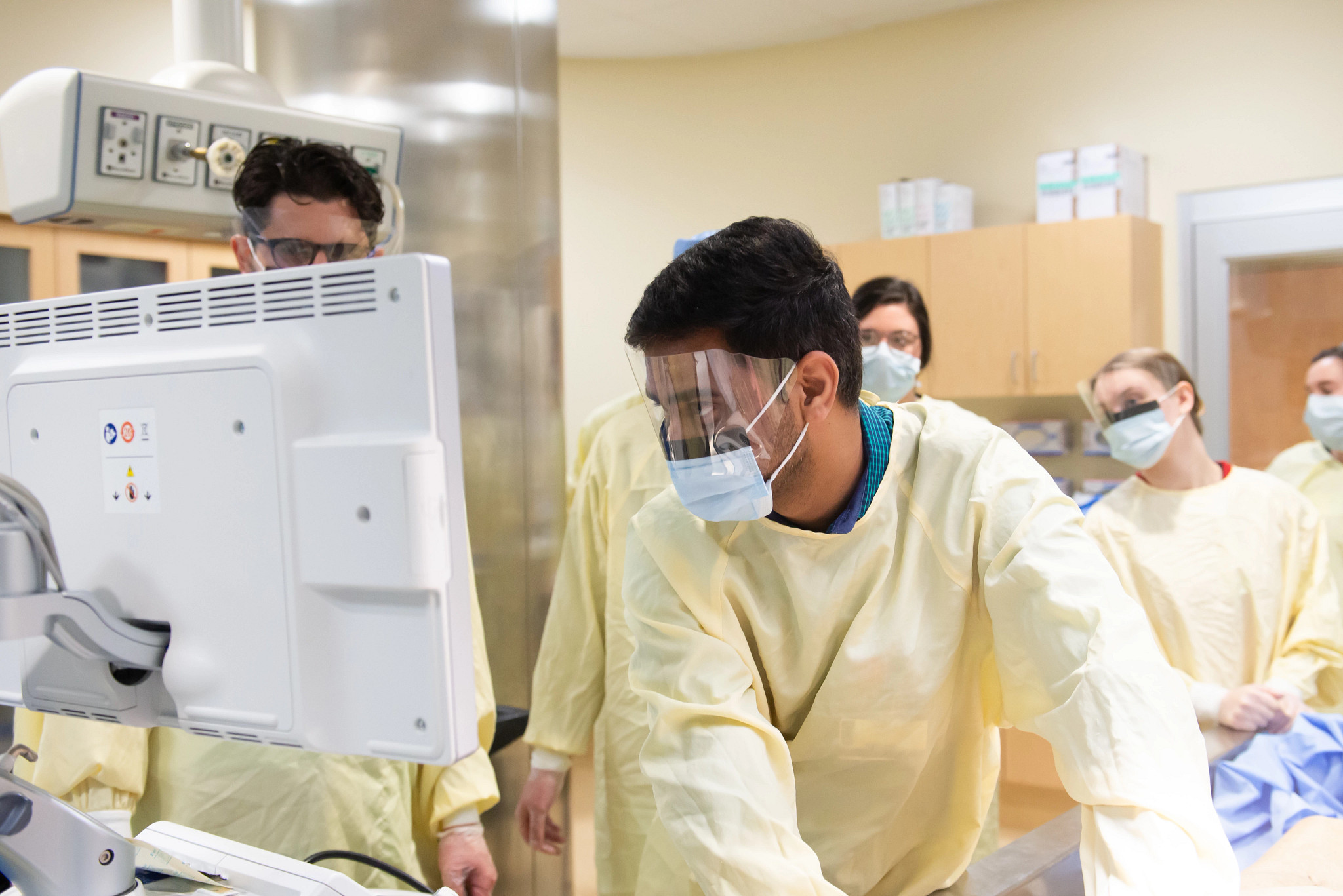 resident-in-mock-operating-room