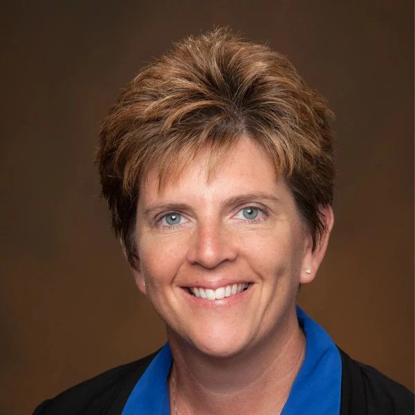 Dawn steffes nursing research coordinator portrait.