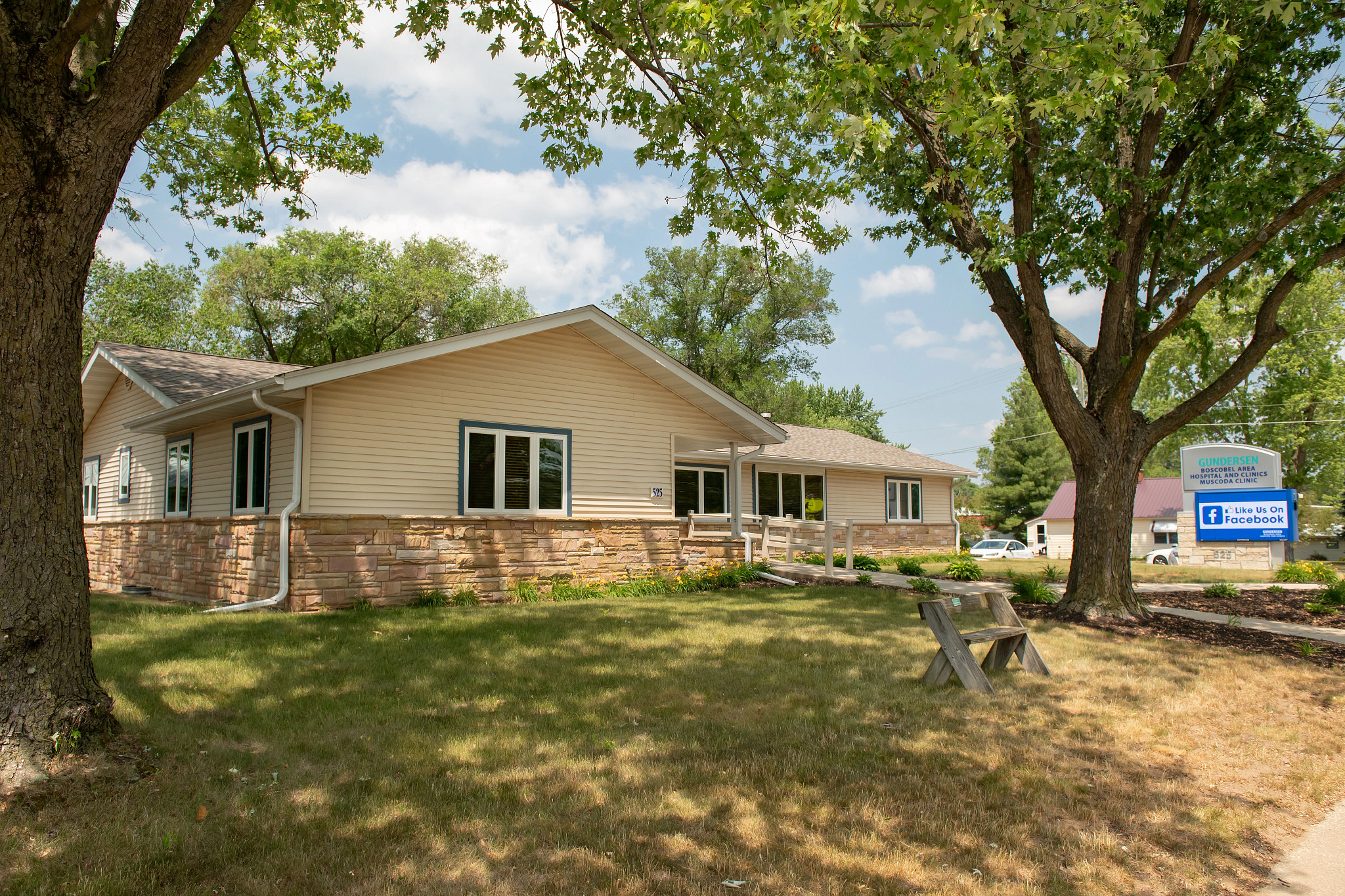 Exterior view of Gundersen Muscoda Clinic.